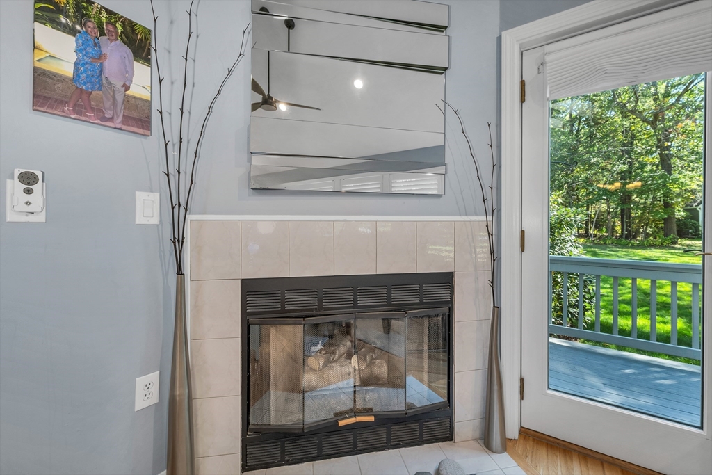 84 Hawthorne Village Rd 84