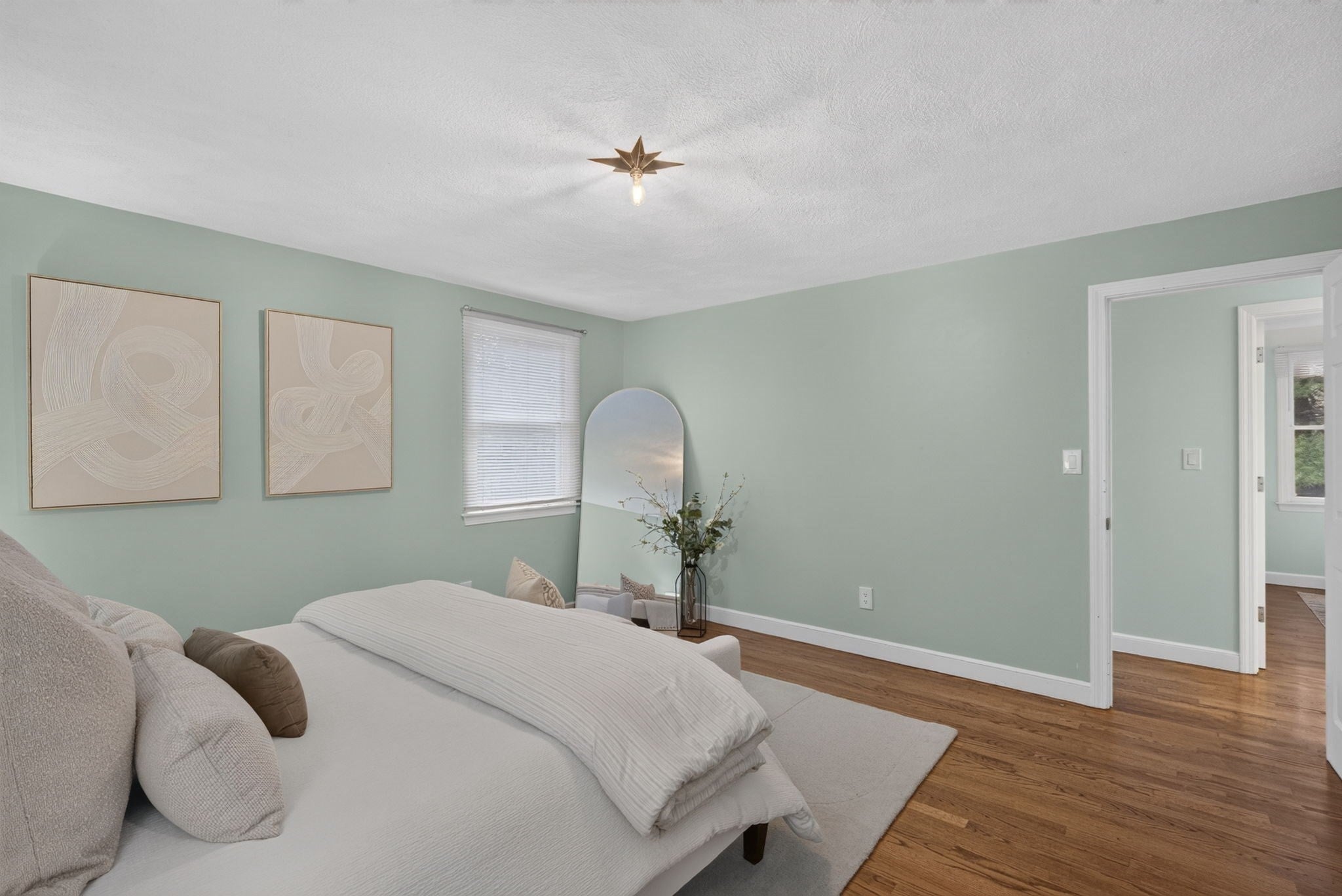 523 Greendale Ave, Needham, MA Photo #12