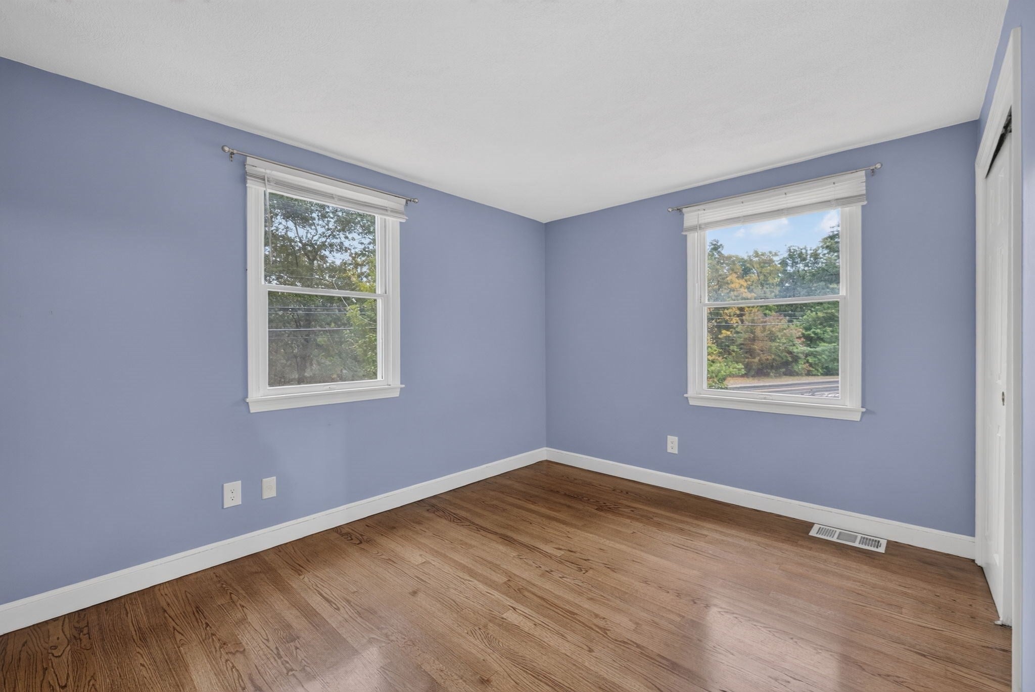 523 Greendale Ave, Needham, MA Photo #16