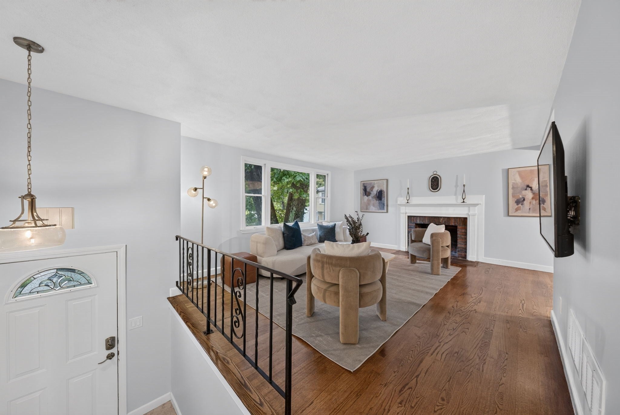 523 Greendale Ave, Needham, MA Photo #7