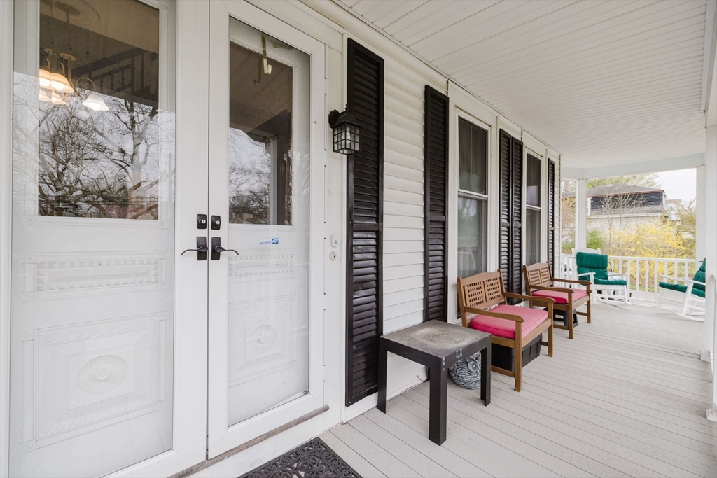 279 Main St