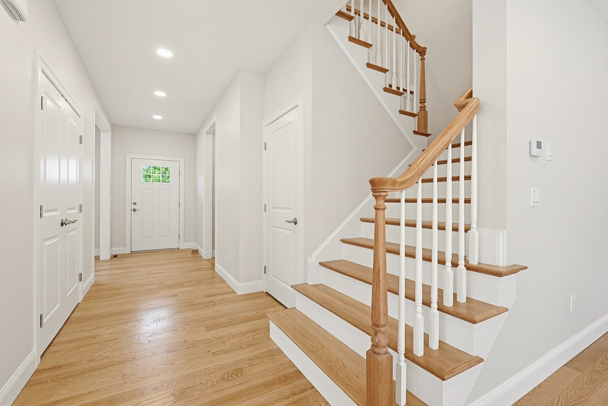 889 Maple Street