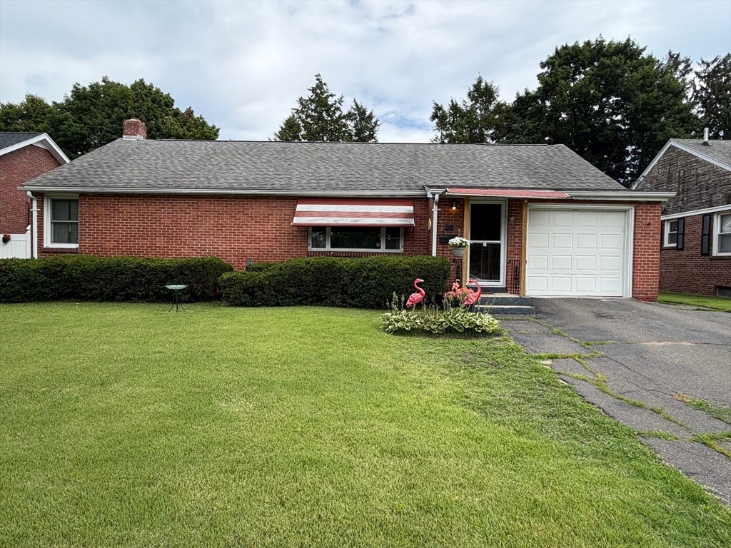 608 Pleasant St