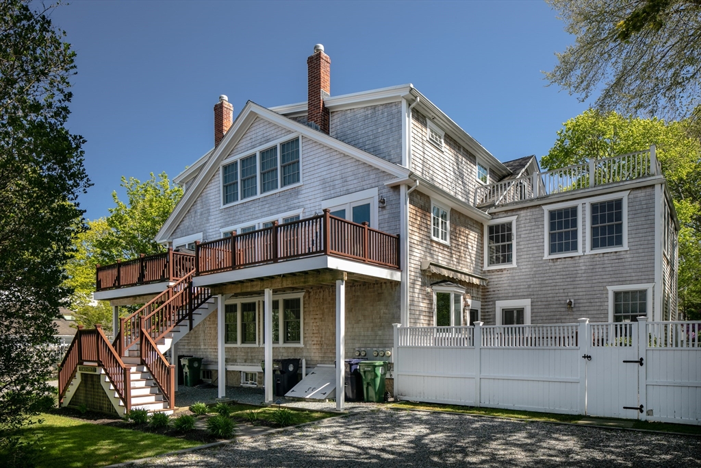 25 Main St 1