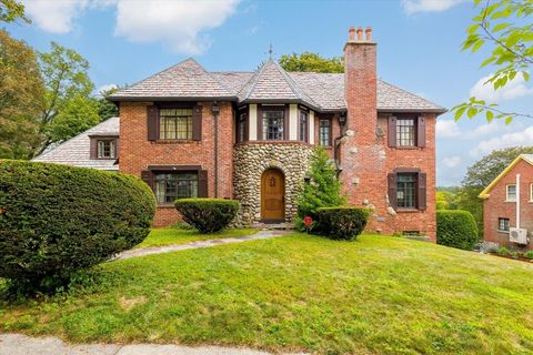 22 Audubon Rd Worcester MA 01602