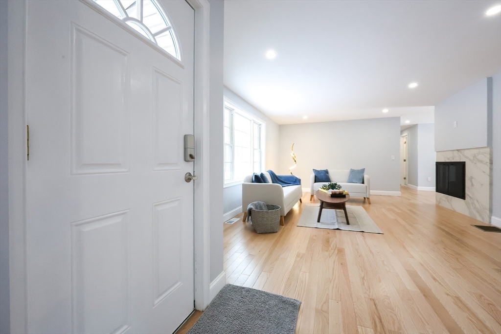 44 Dean Rd