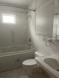 Arlington, Massachusetts 02247, United States, 3 Bedrooms Bedrooms, ,1 BathroomBathrooms,Residential,Active,158872