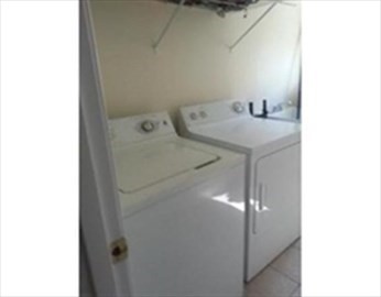 Arlington, Massachusetts 02247, United States, 3 Bedrooms Bedrooms, ,1 BathroomBathrooms,Residential,Active,158872