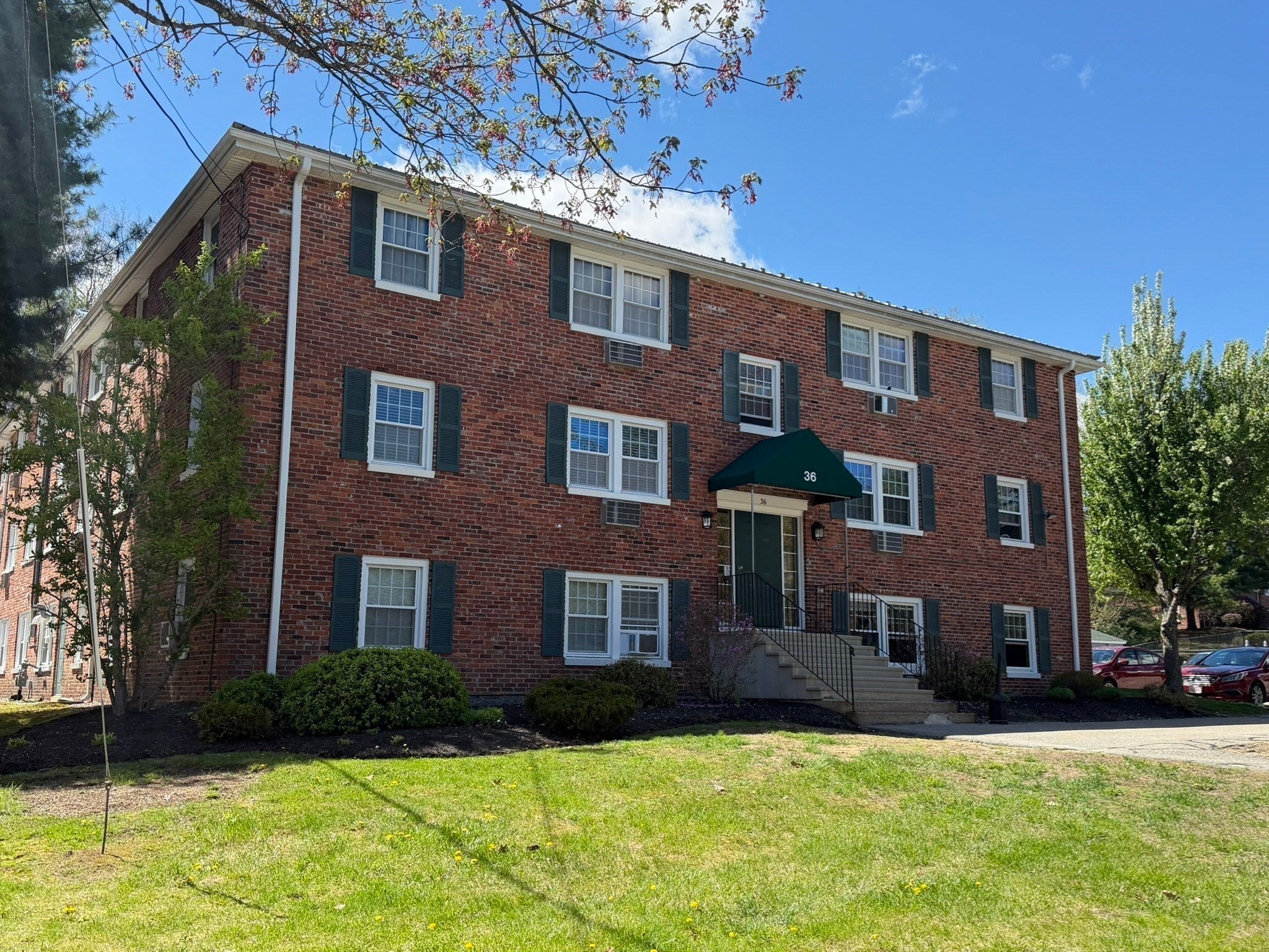 90 Ridgewood Lane