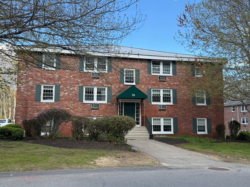 90 Ridgewood Lane