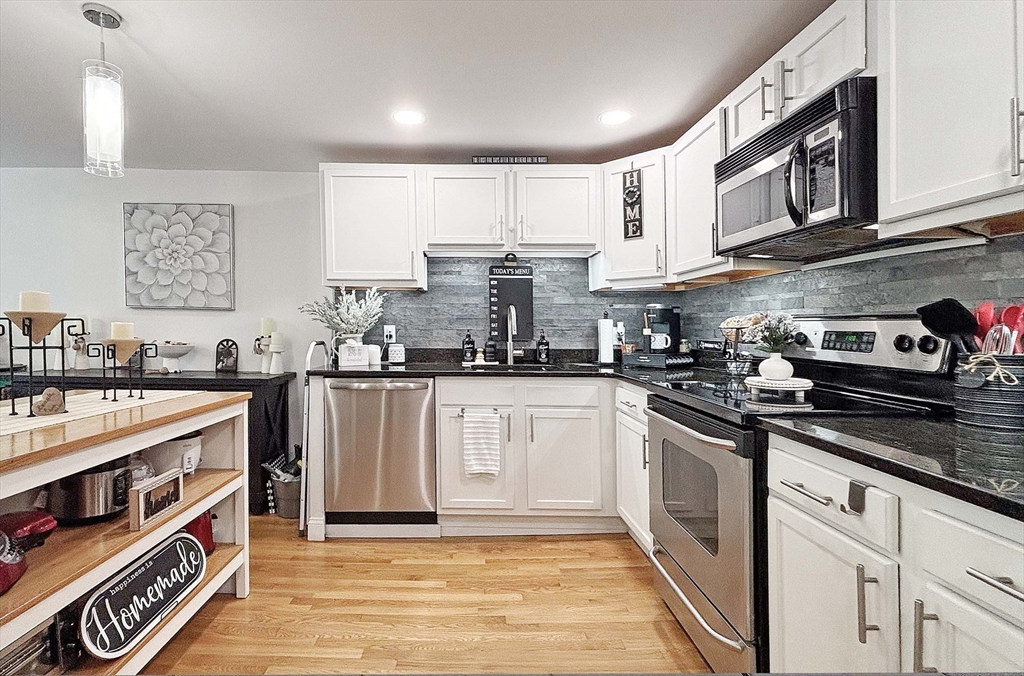 44 Lafayette Ave 503