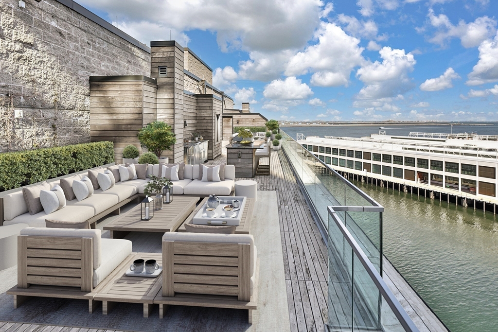 300 Pier 4 Blvd PHM