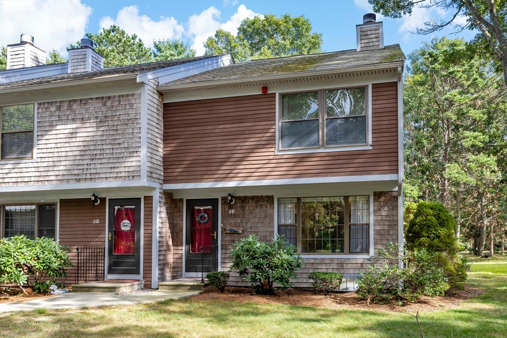 Photo of 195 Falmouth Rd, Mashpee, MA