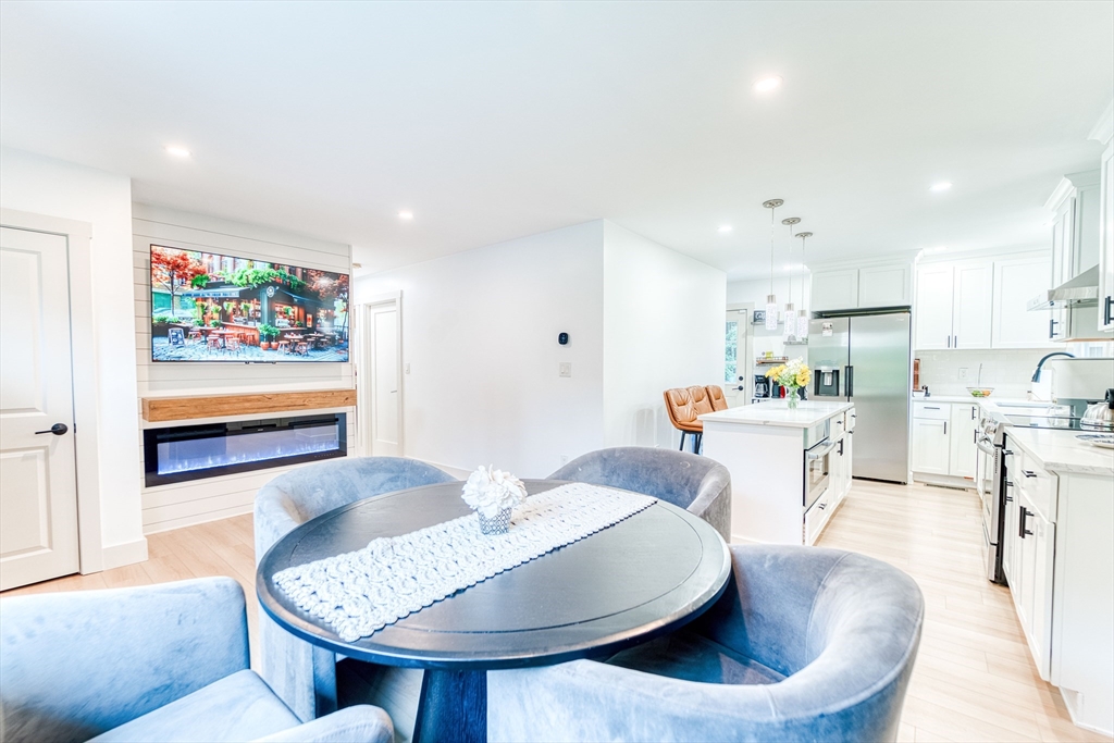 39 Fernbrook Rd