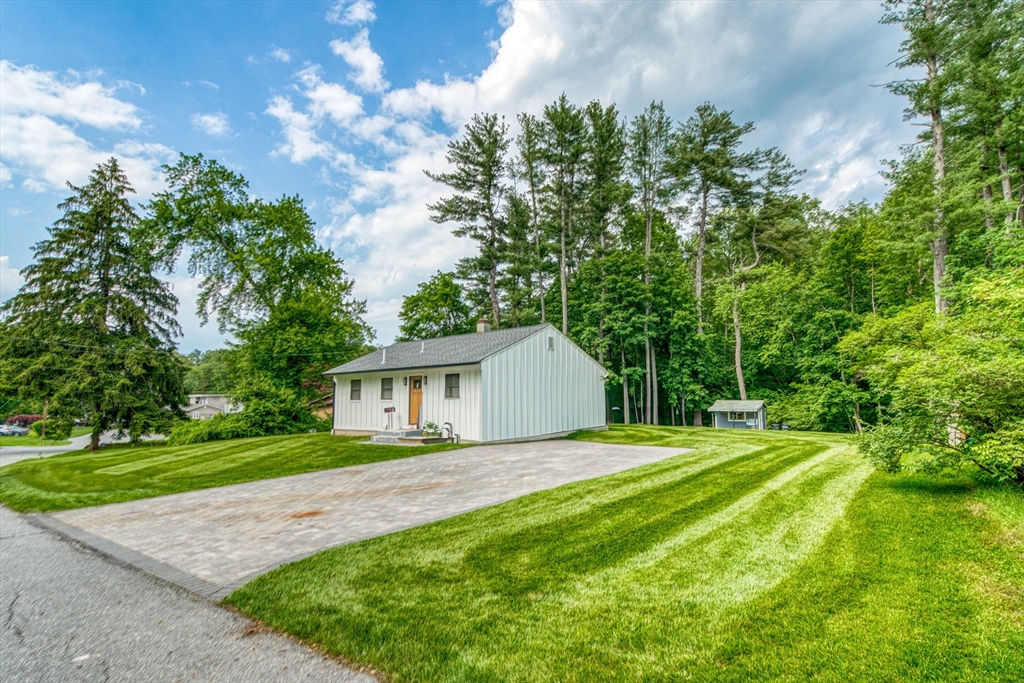 39 Fernbrook Rd