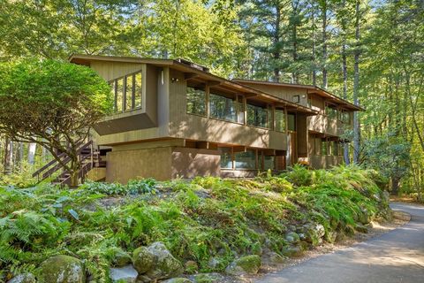 59 Fern Ln Carlisle MA 01741
