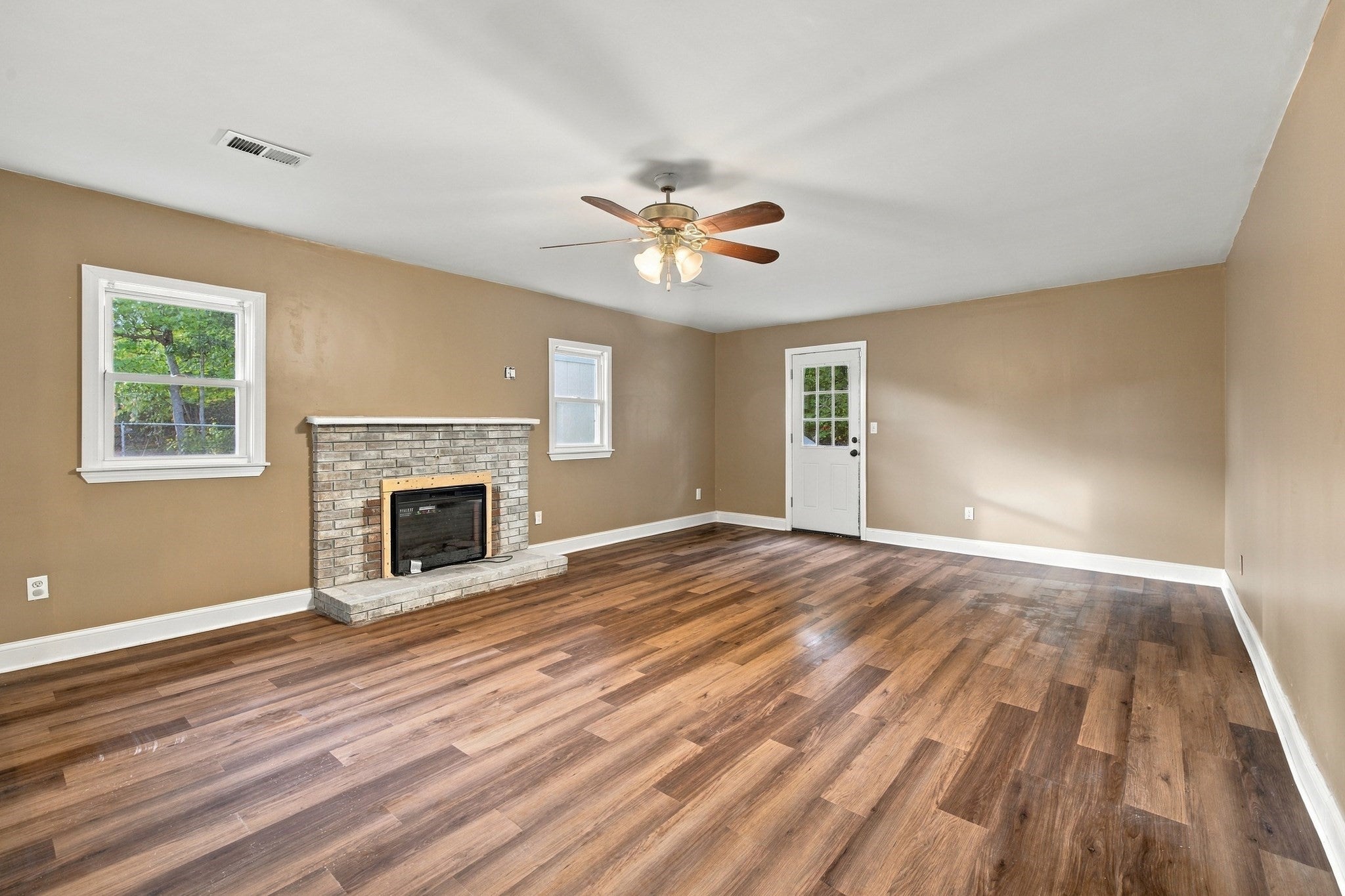 19 Waleco Rd, Brockton, MA Photo #12