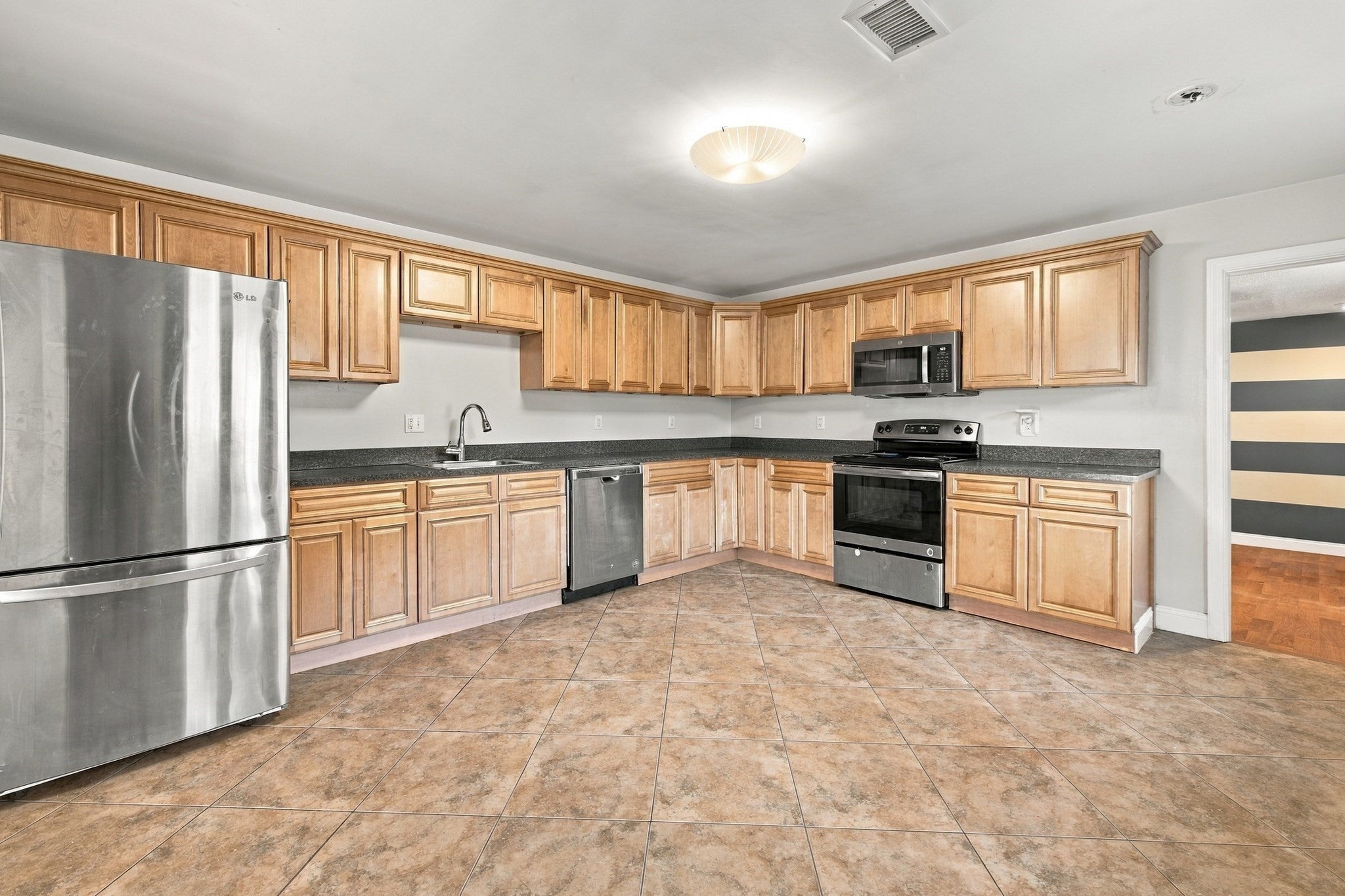 19 Waleco Rd, Brockton, MA Photo #17