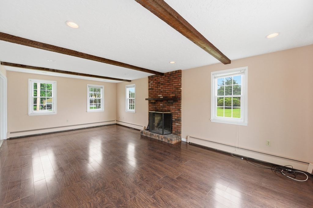 319 Whipple Rd