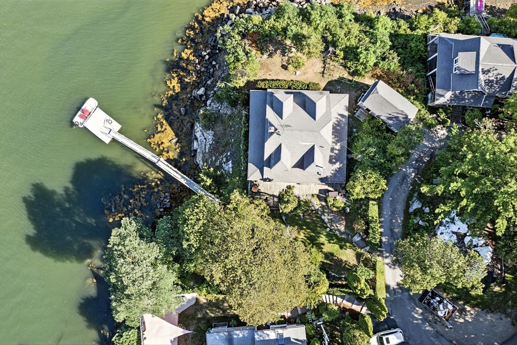 13 & 10 Ferry Hill Rd