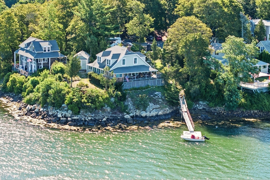 13 & 10 Ferry Hill Rd