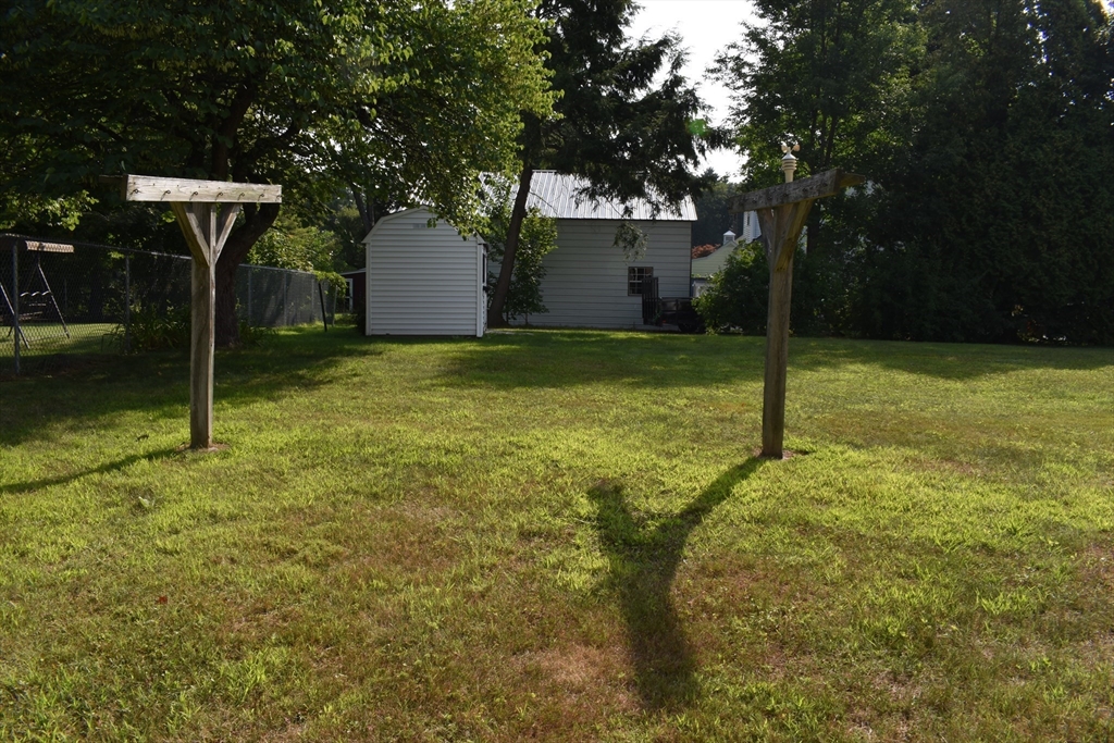 1061 Main St
