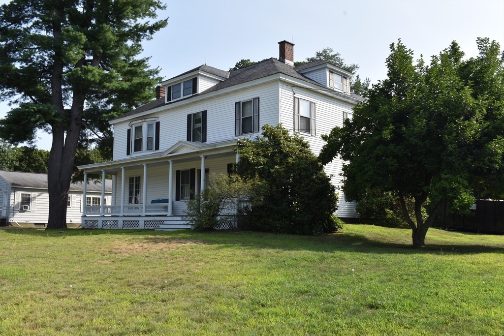 1061 Main St