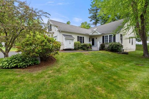 23 William Onthank Ln 23 Southborough MA 01772