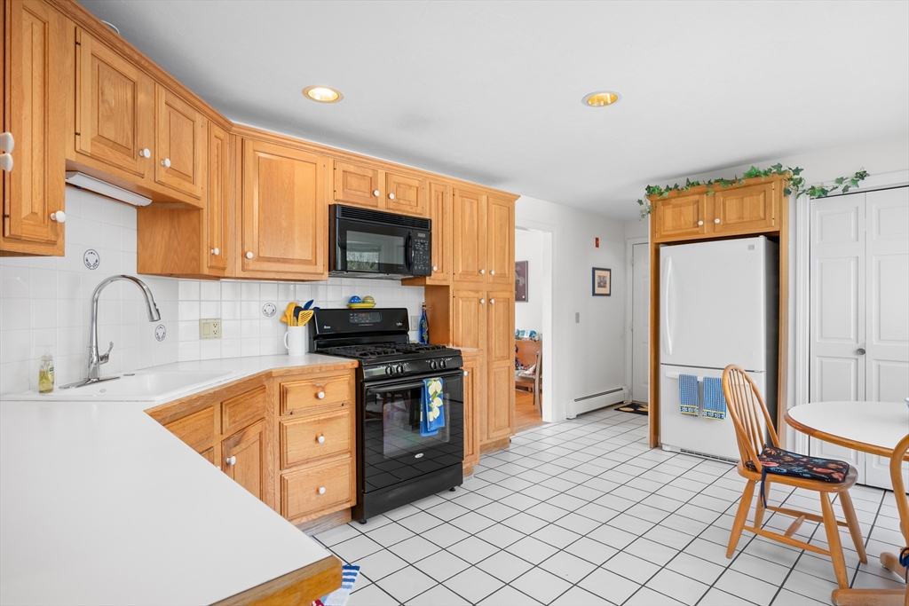 77 Pells Fishing Rd