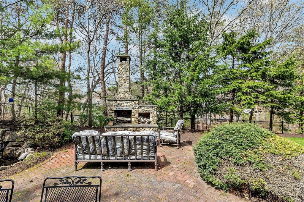 5 Quail Run Ln