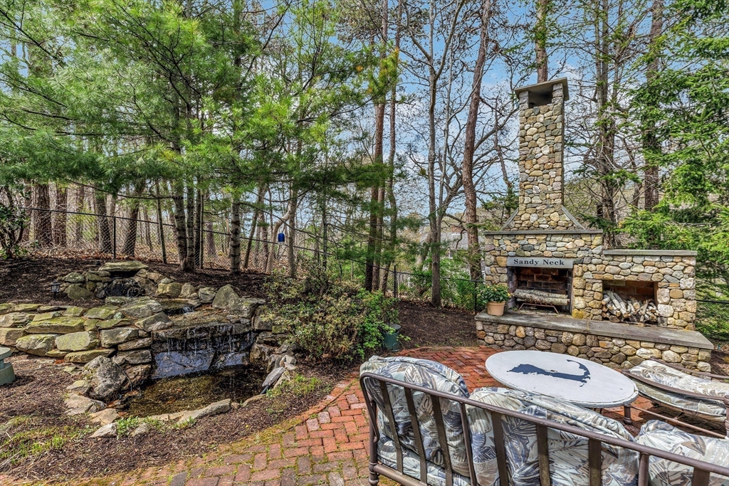 5 Quail Run Ln