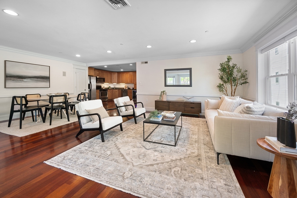 159 E Cottage 2
