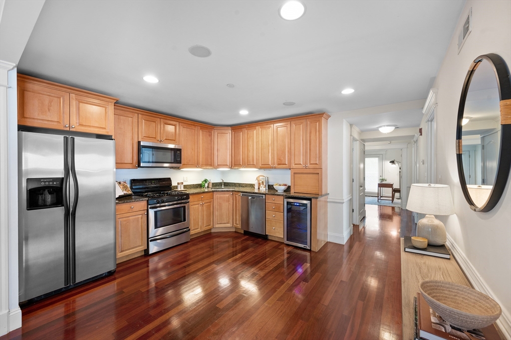 159 E Cottage 2
