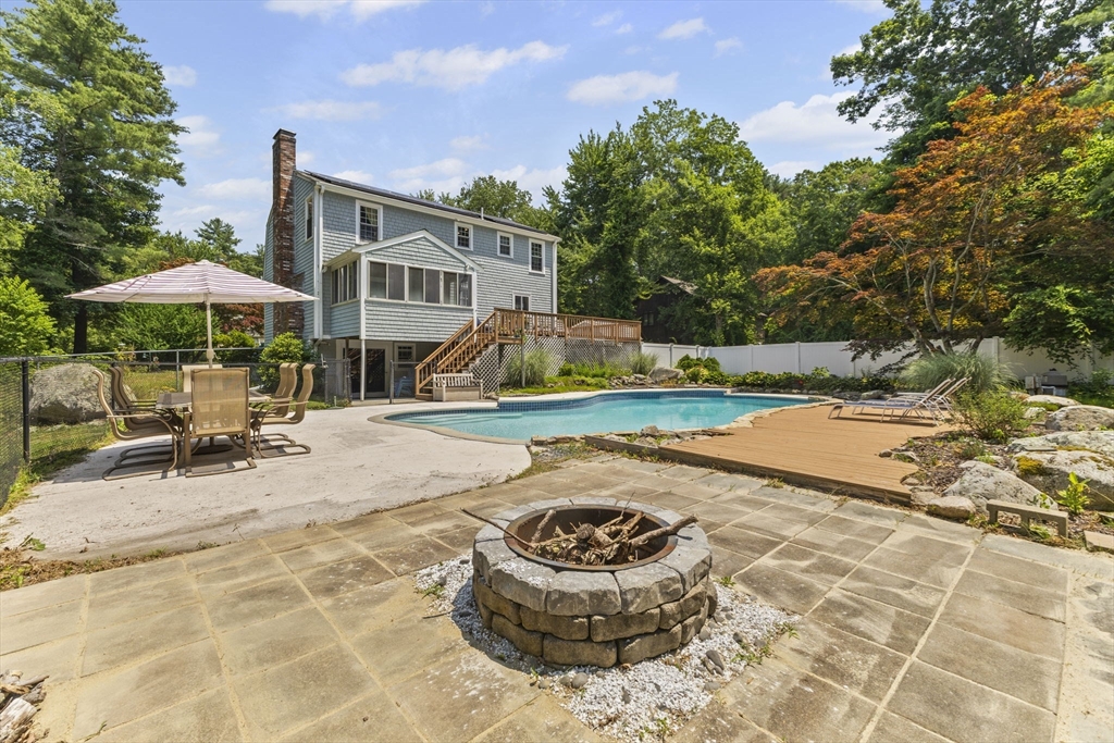 17 Shagbark Rd