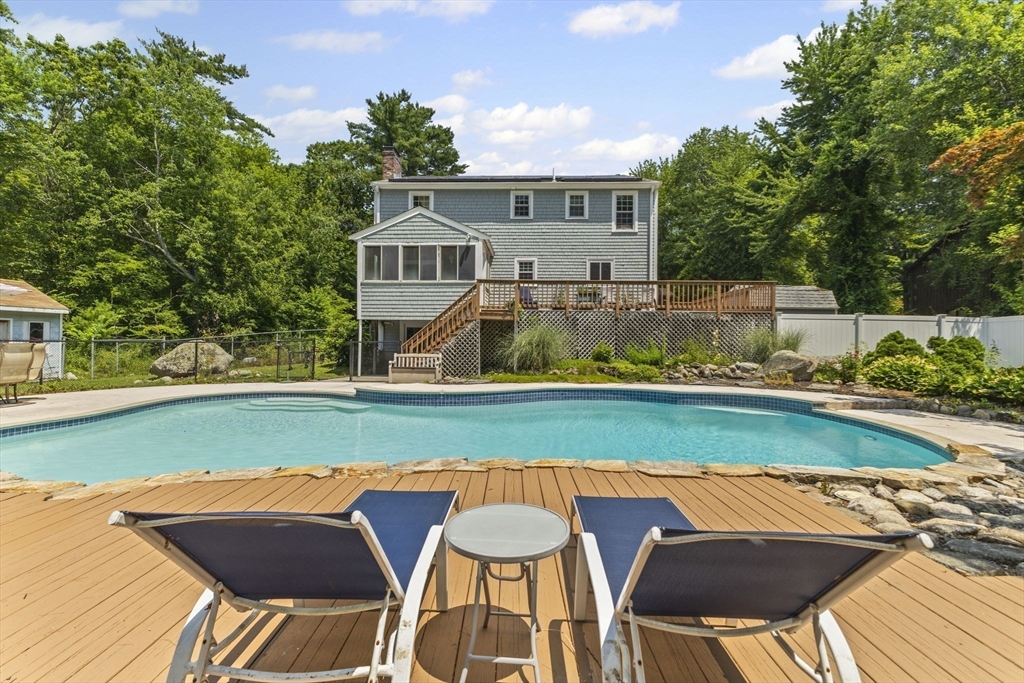 17 Shagbark Rd