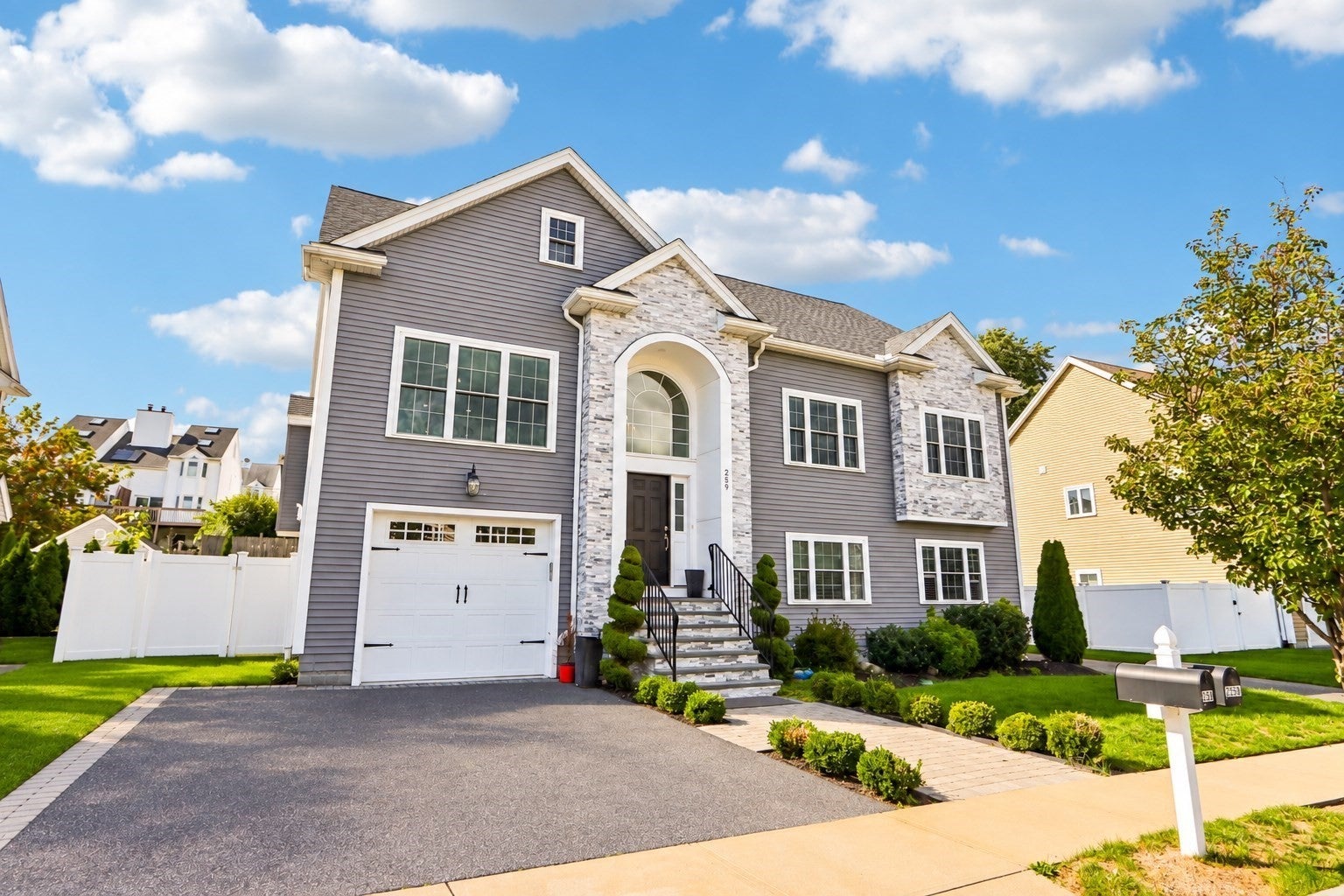 259 Oakwood Ave