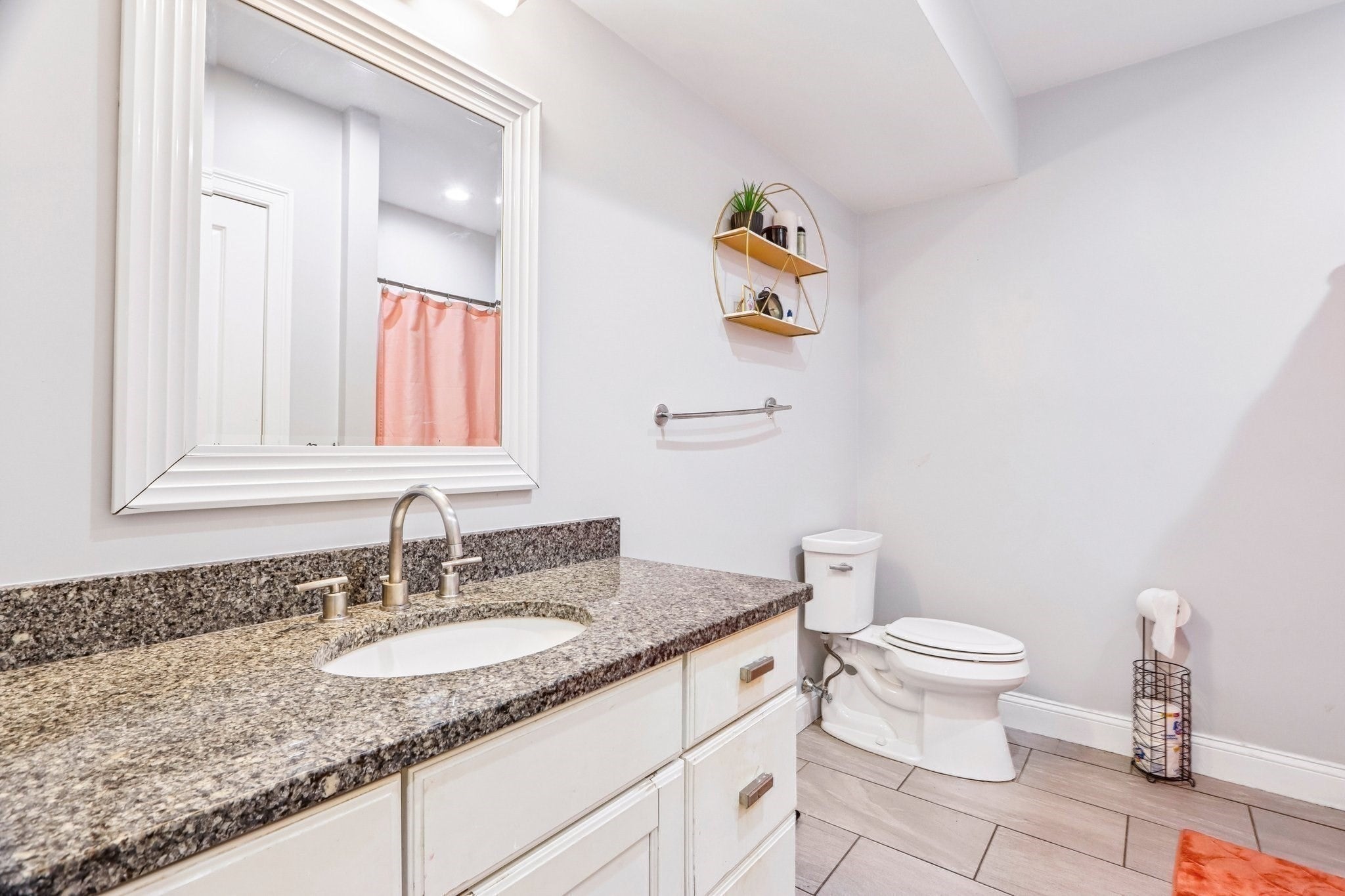 259 Oakwood Ave, Revere, MA Photo #20