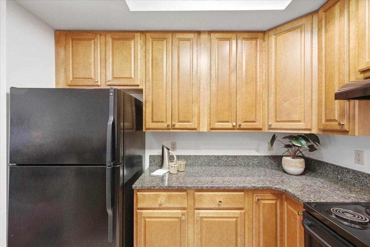 989 East St #115, Dedham, MA, 989 East St #115, Dedham, MA Photo #19