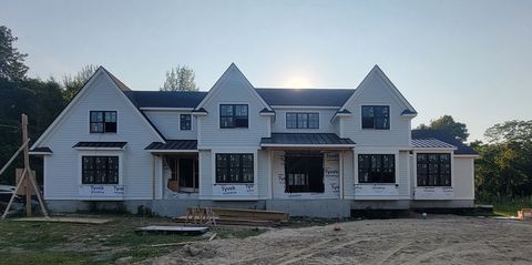 77 Fox Hill St Westwood MA 02090