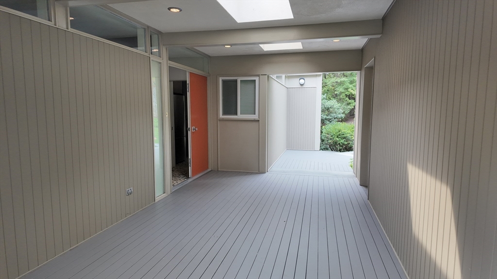 14 Overlook Dr