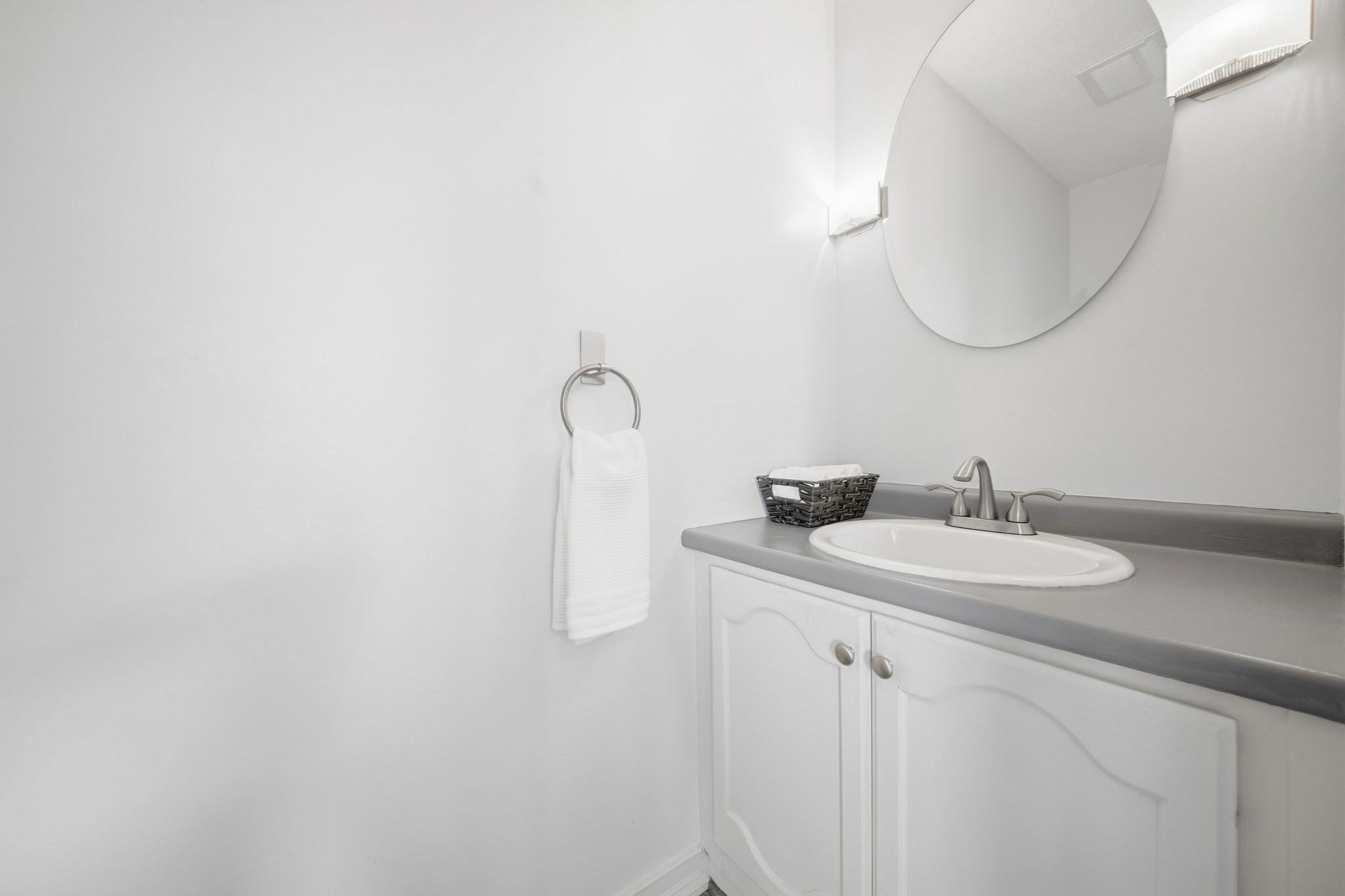 106 Park Ave W Ave #D5, Lowell, MA Photo #12