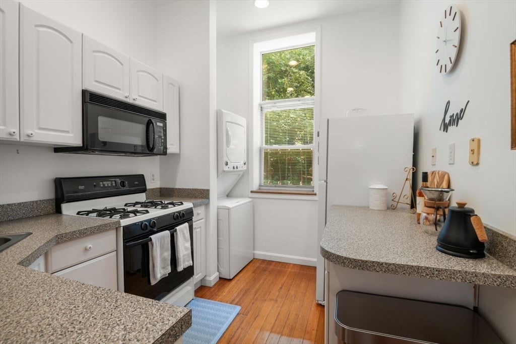 60 Marshal St #4, Brookline, MA Photo #9
