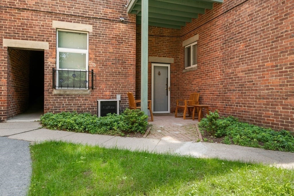 60 Marshal St #4, Brookline, MA Photo #20
