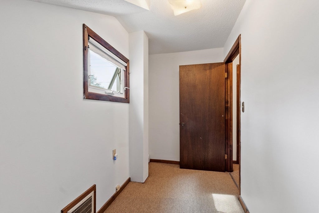 164 Coleman St, Gardner, MA, 164 Coleman St, Gardner, MA Photo #22