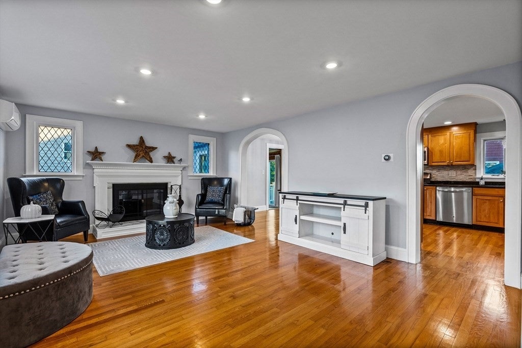 15 Northrop Ter, Lynn, MA Photo #3