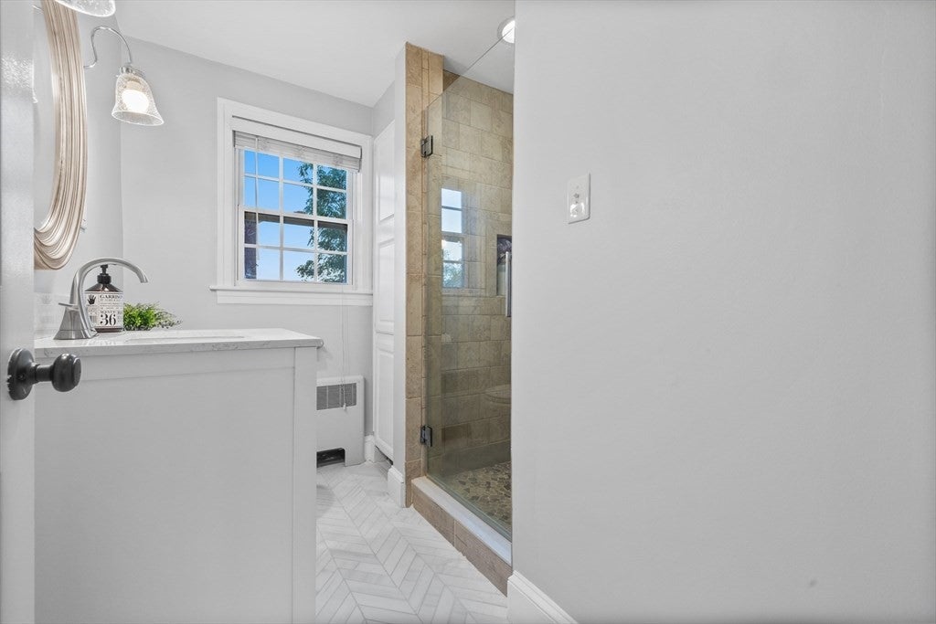 15 Northrop Ter, Lynn, MA Photo #18