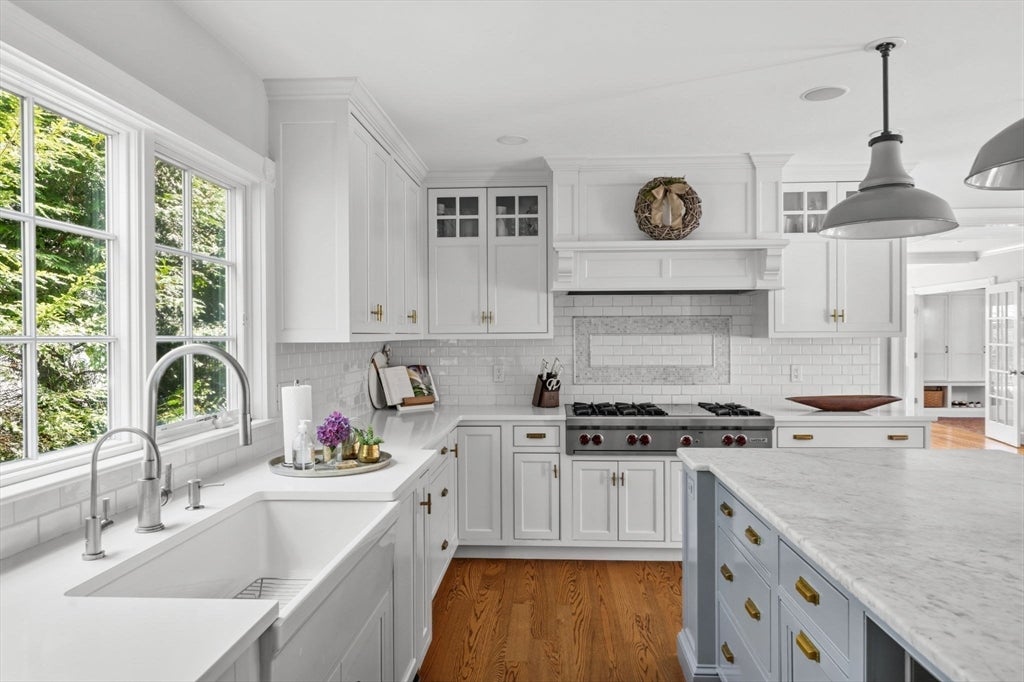 68 School Street, Hingham, MA, 68 School Street, Hingham, MA Photo #3