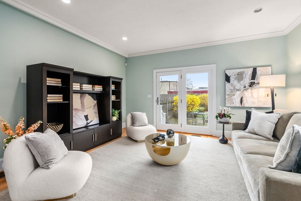 18 Maple Court 18