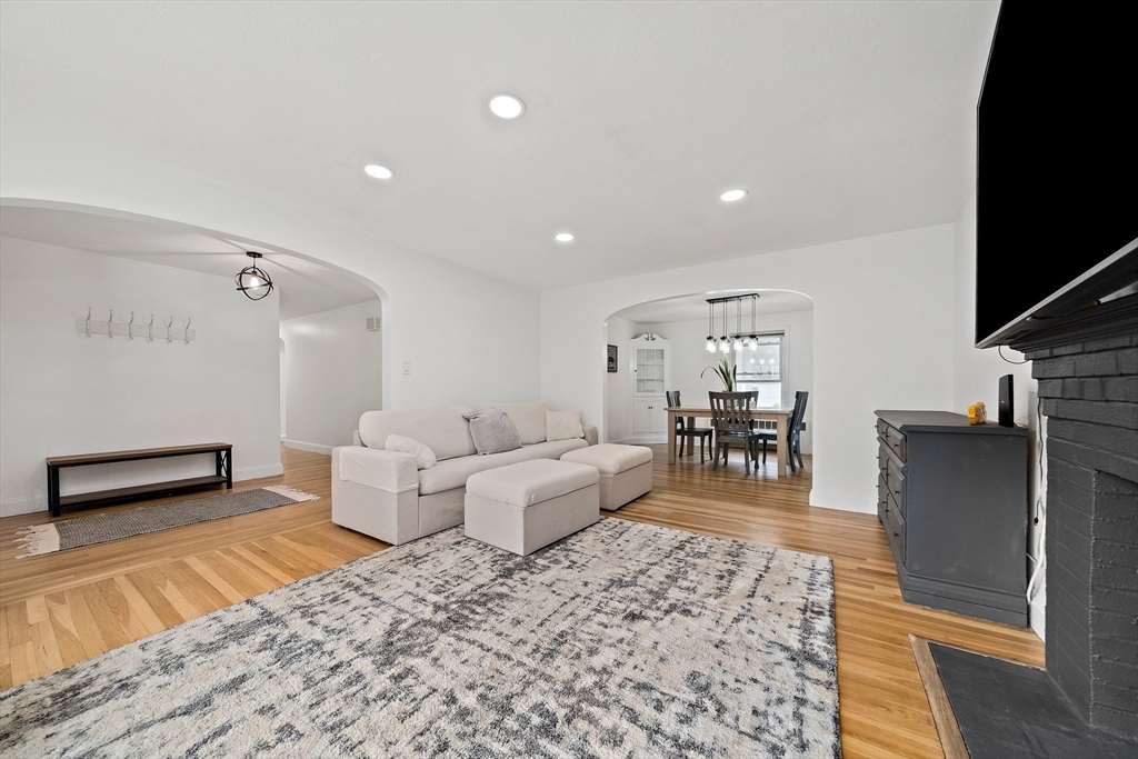 359 Corey St