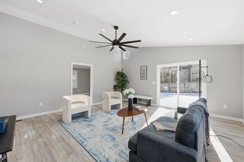 27 Massachusetts Ave